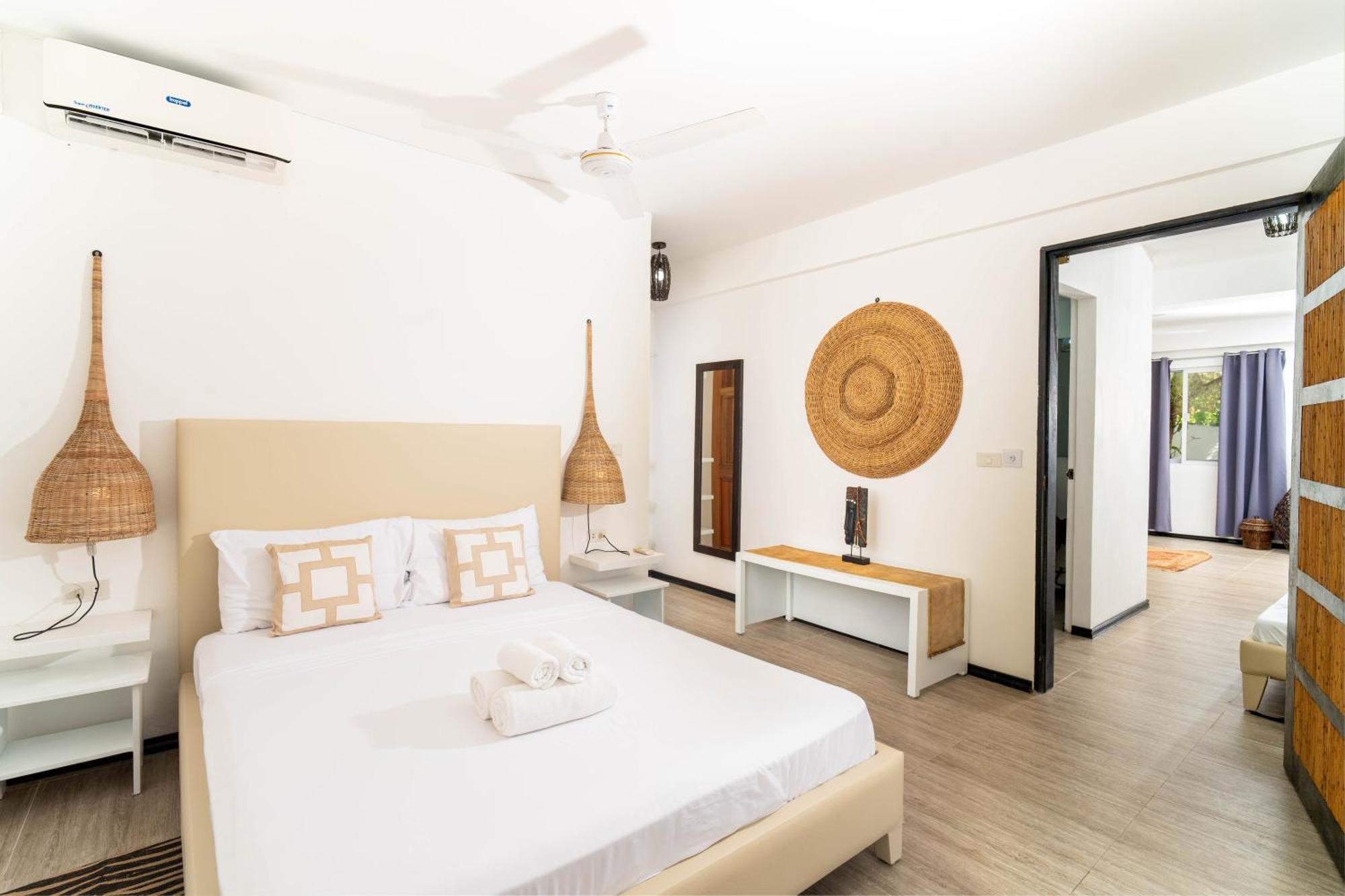 Blanco Beach Resort Malapascua Exterior photo